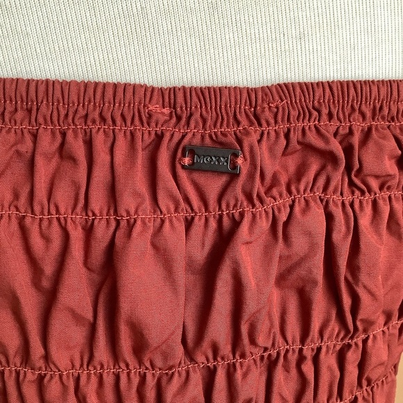 MEXX 2-Piece Smocked Peplum Eyelet Puff Sleeve Shorts Set Size M - Picture 7 of 16